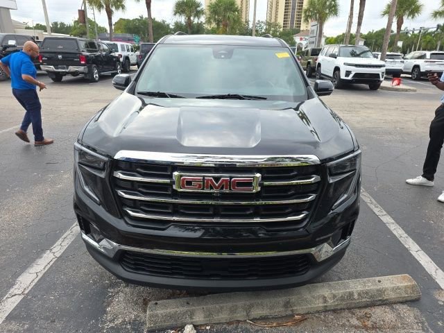 Used 2025 GMC Acadia Elevation FWD image 1