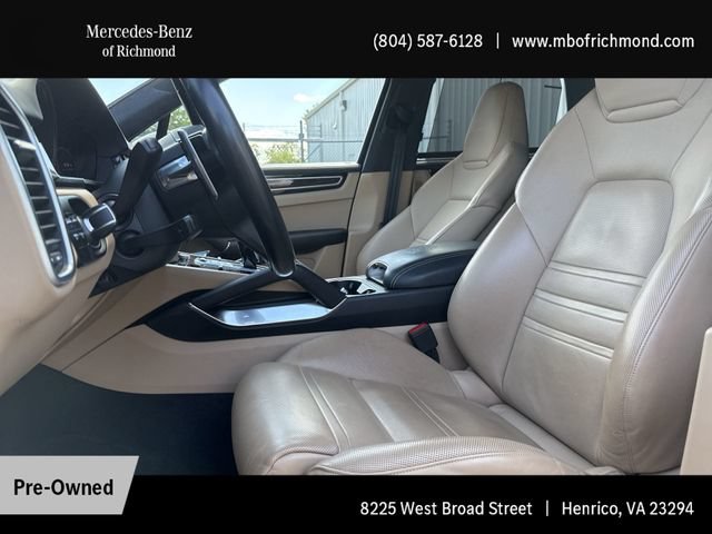Used 2019 Porsche Cayenne Turbo AWD/4WD image 14