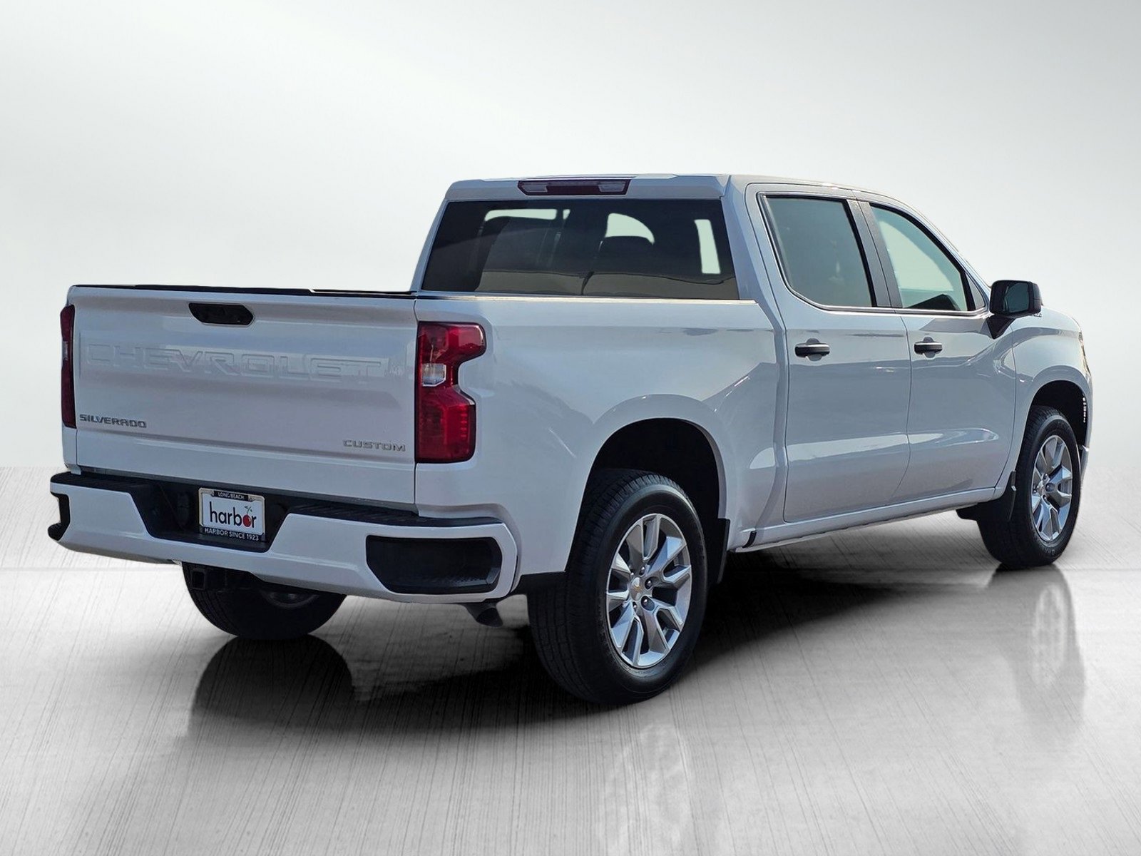 New 2025 Chevrolet Silverado 1500 Custom image 6