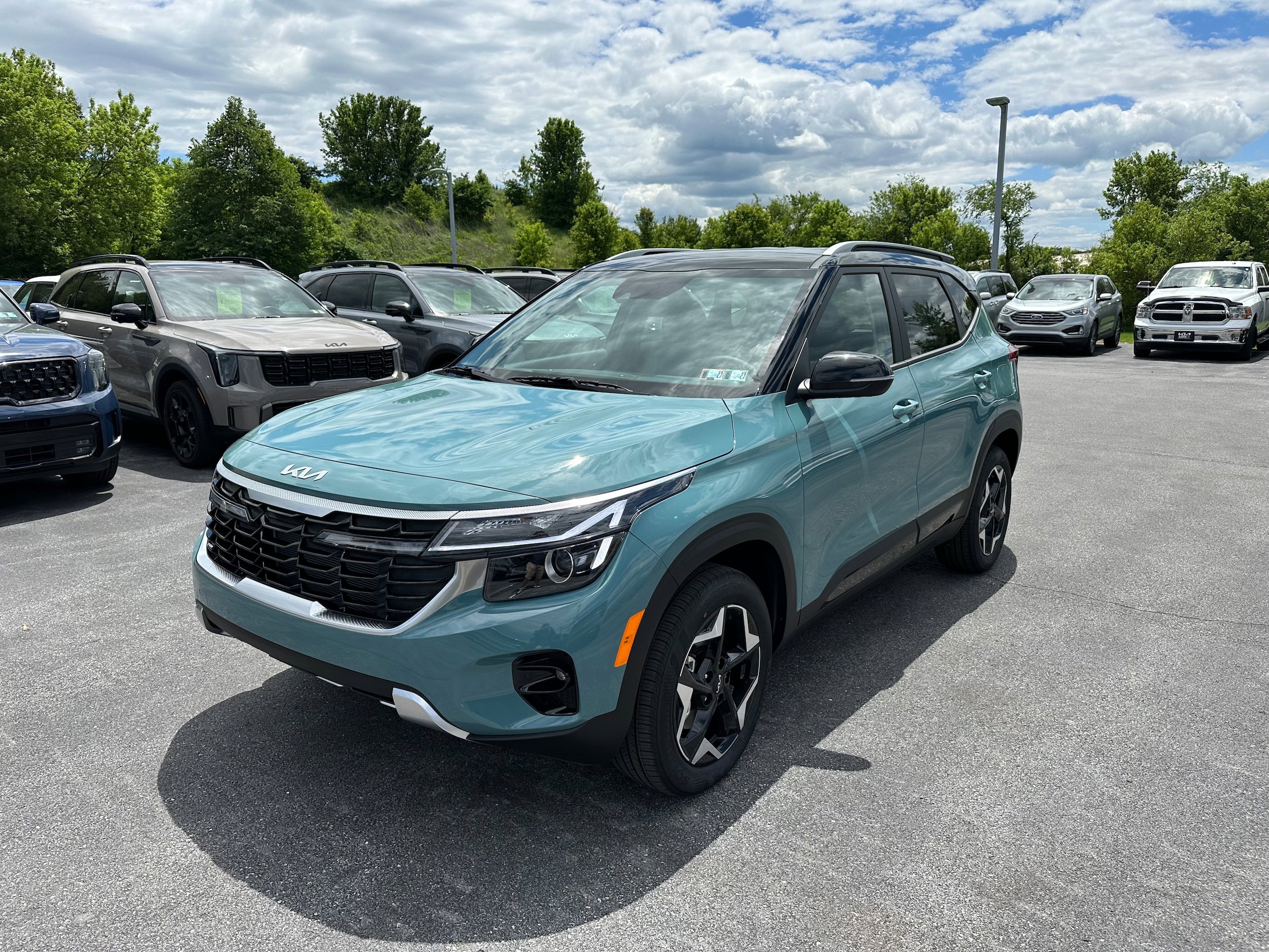 New 2026 Kia Seltos S AWD/4WD image 1