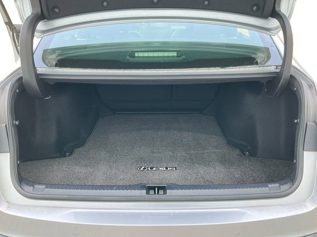 Used 2022 Lexus IS 350 F Sport w/ Navigation Package image 13