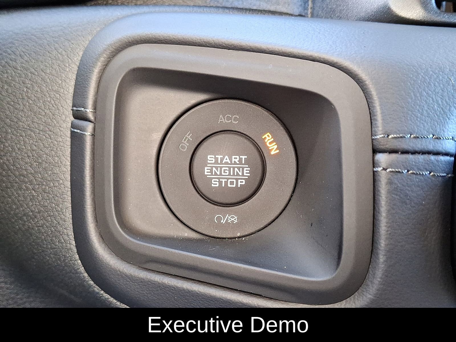 New 2026 Jeep Wrangler Unlimited Sahara AWD/4WD image 25