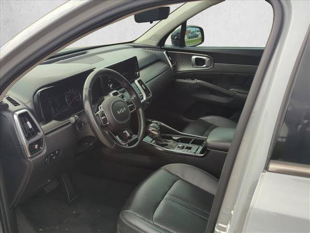 Used 2022 Kia Sorento SX FWD image 11