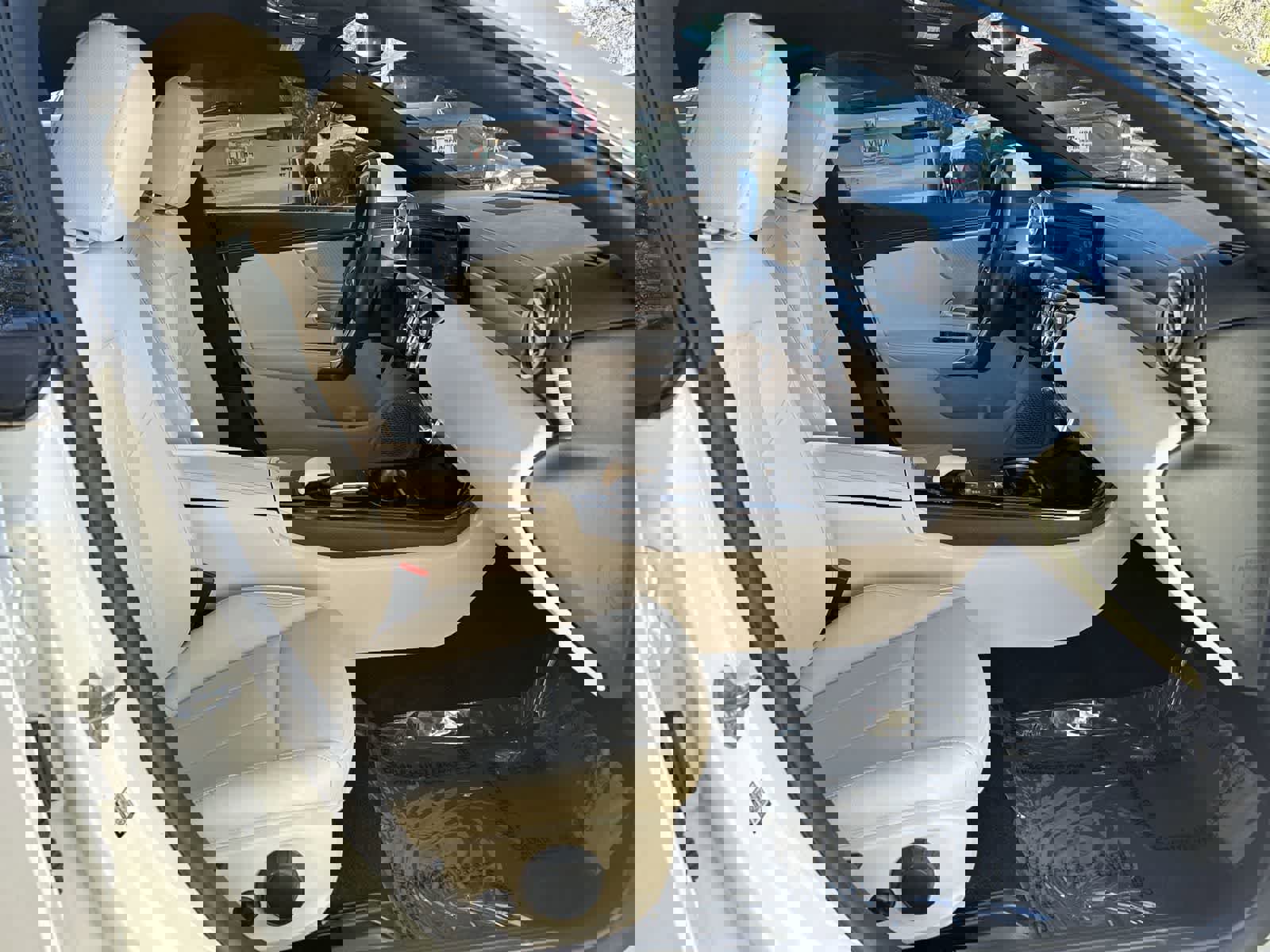 Used 2022 Mercedes-Benz CLA 250 image 14