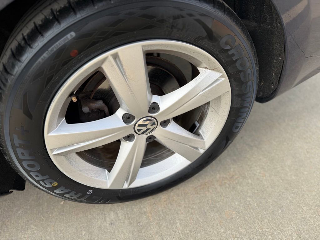 Used 2013 Volkswagen Passat 2.5 SE image 8