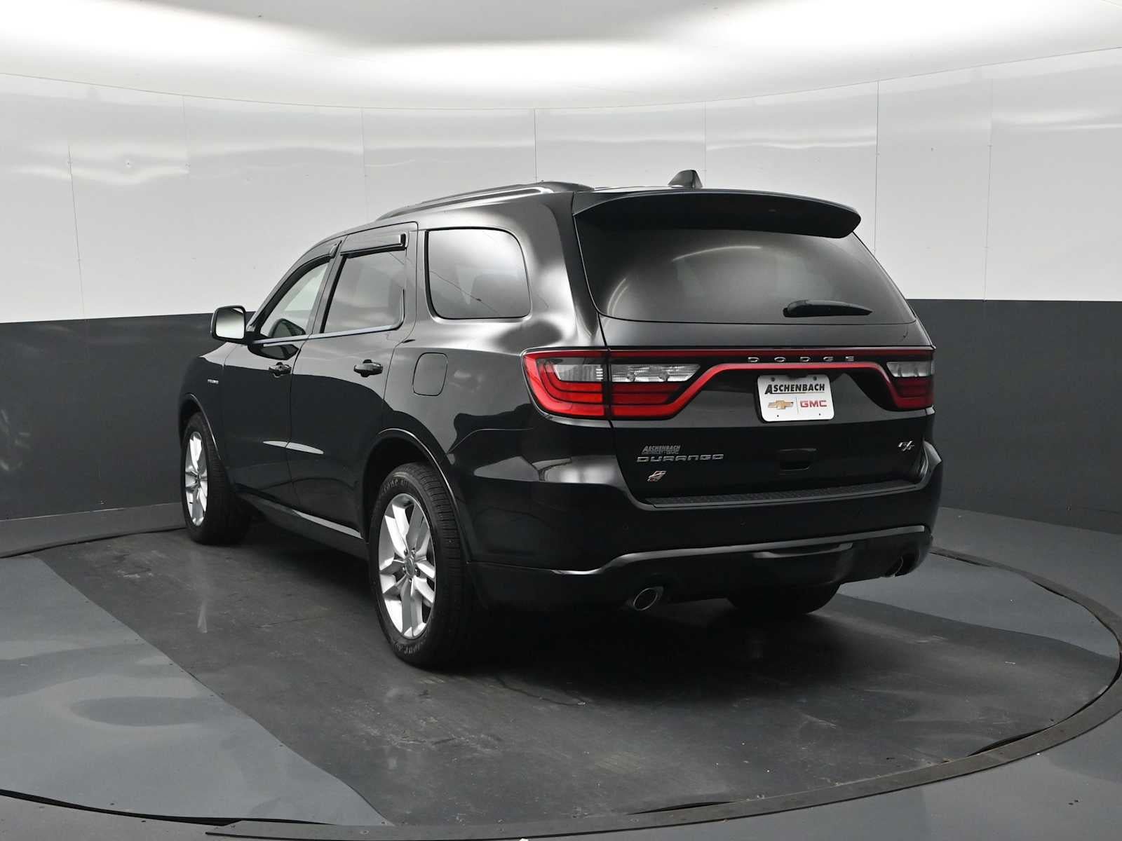 Used 2023 Dodge Durango R/T AWD/4WD image 7
