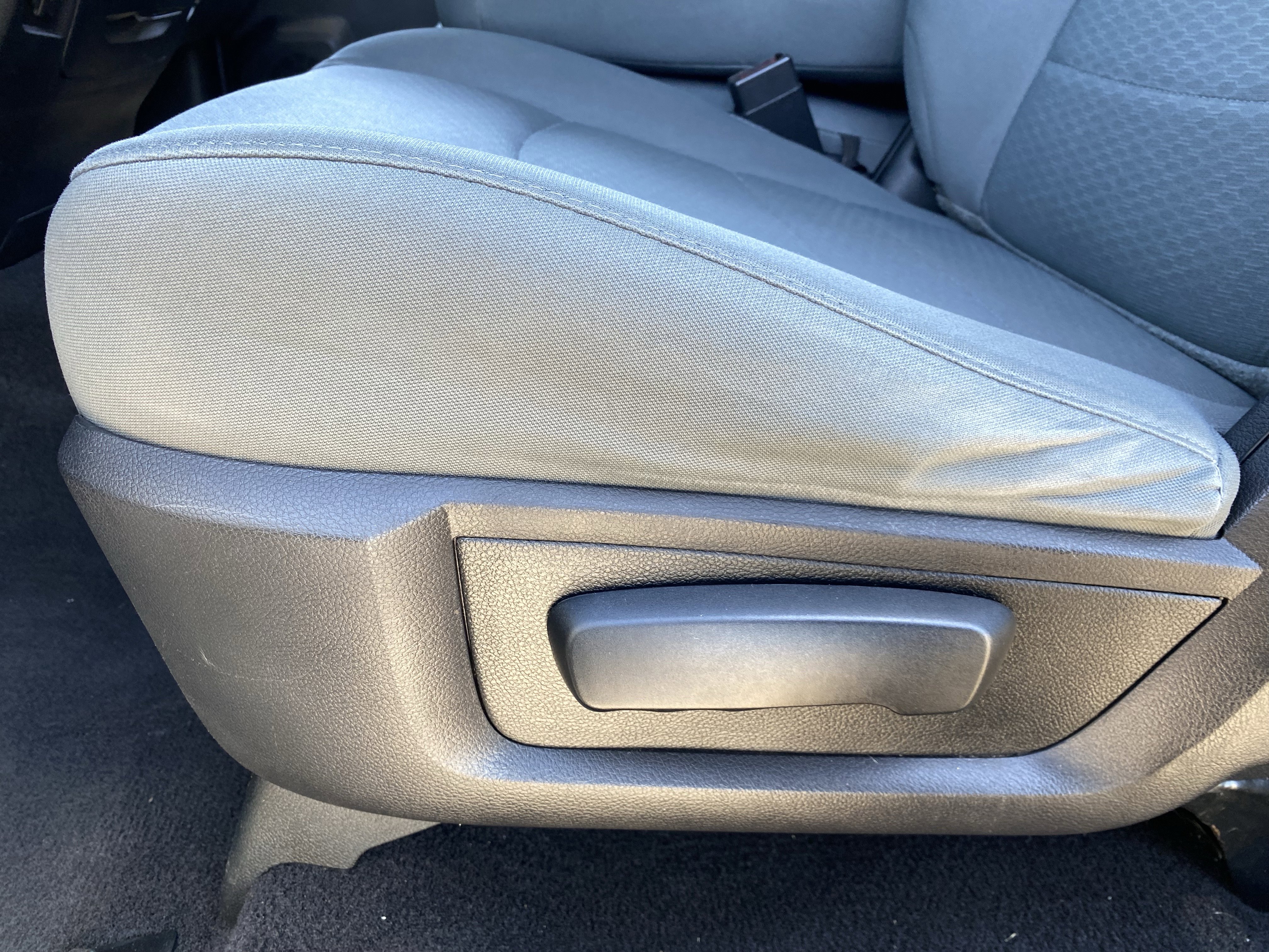 Used 2016 RAM 1500 Express RWD image 18