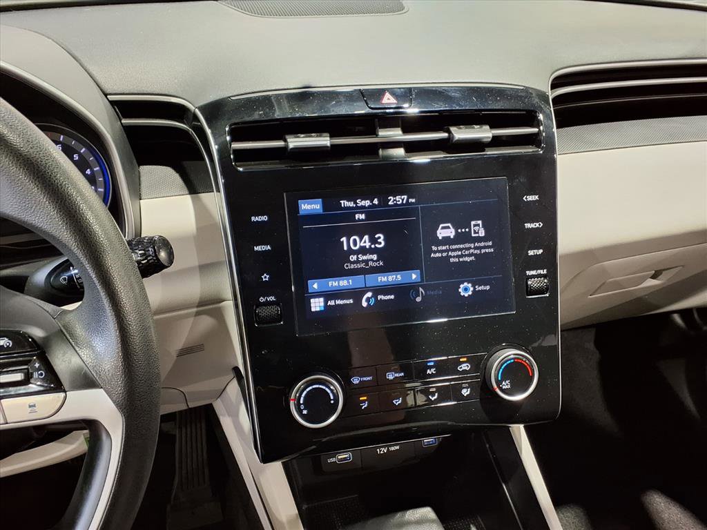 Used 2023 Hyundai Tucson SE image 8