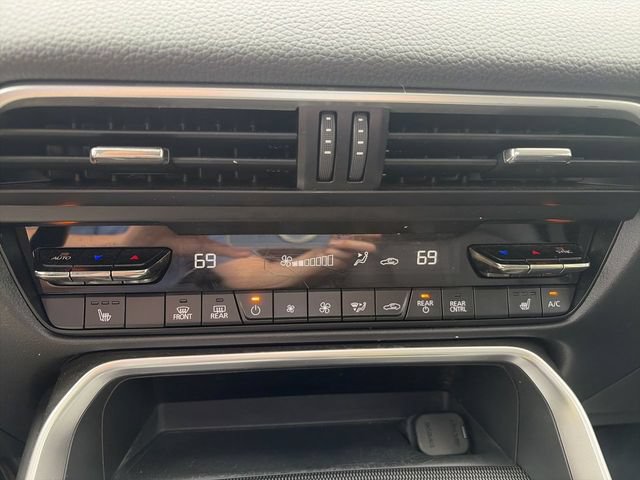 Certified 2024 MAZDA CX-90 Plug-In Hybrid w/ Preferred AWD/4WD image 19