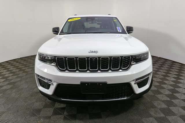 Used 2023 Jeep Grand Cherokee 4WD 4xe image 4