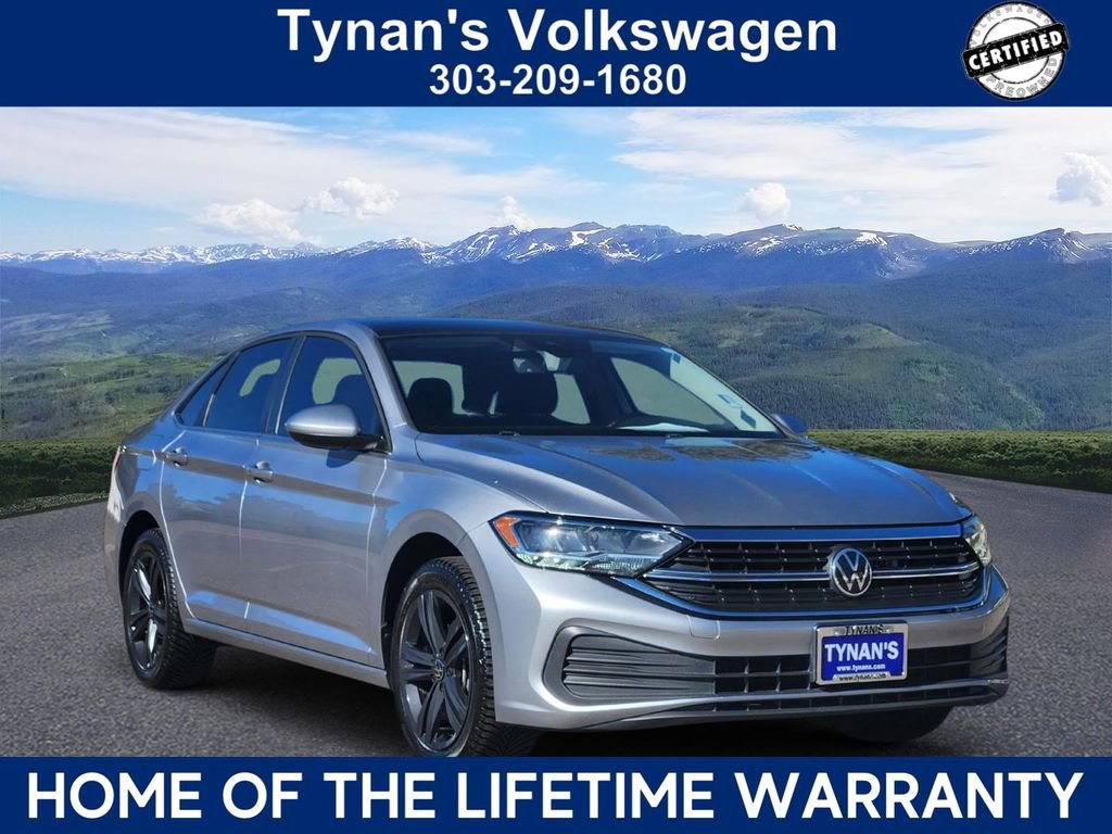 Certified 2022 Volkswagen Jetta SE w/ Panoramic Sunroof Package