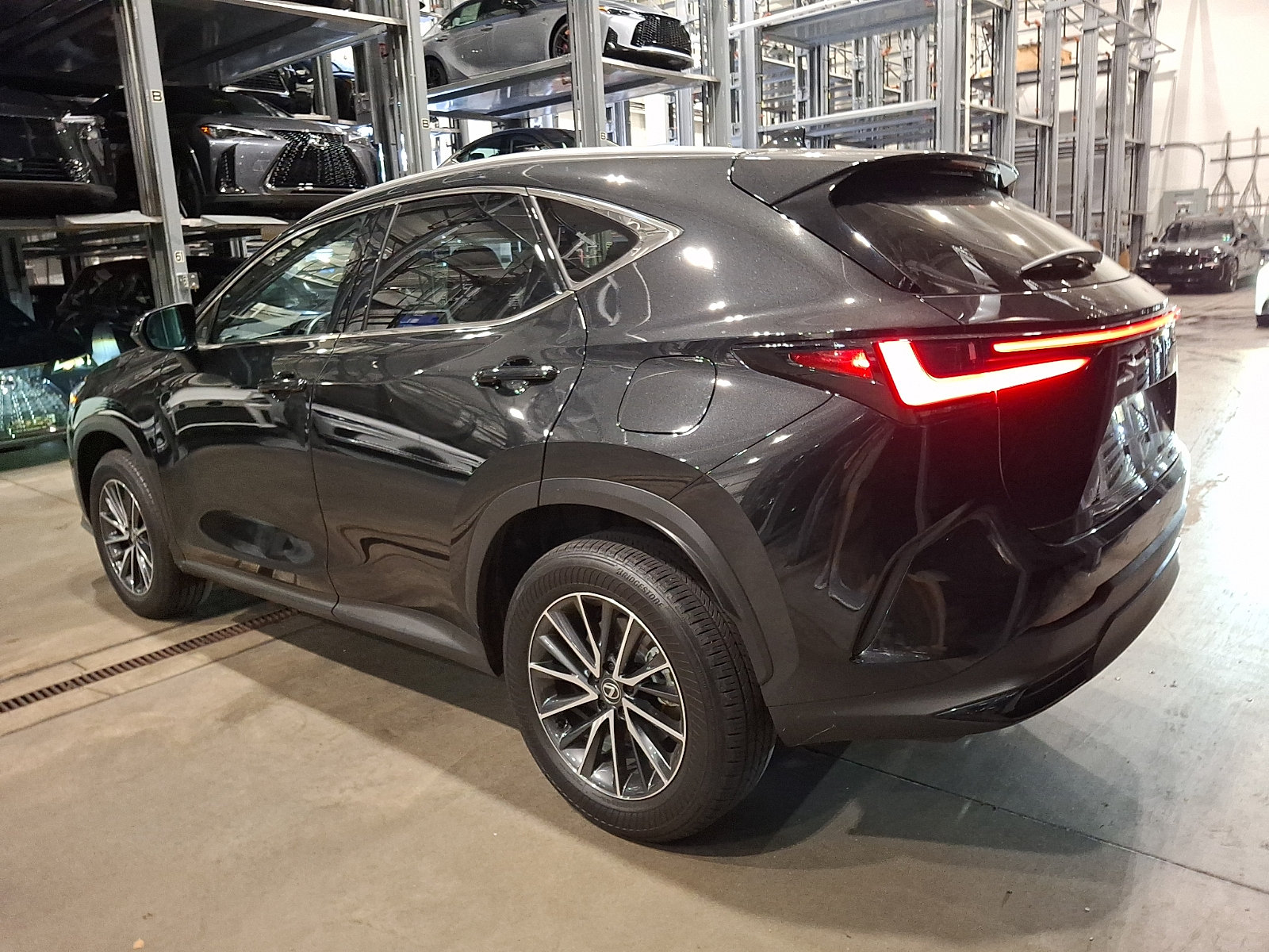 Certified 2024 Lexus NX 350h AWD image 3