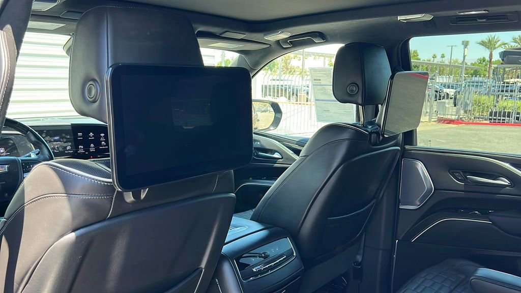 Used 2023 Cadillac Escalade V AWD/4WD image 9