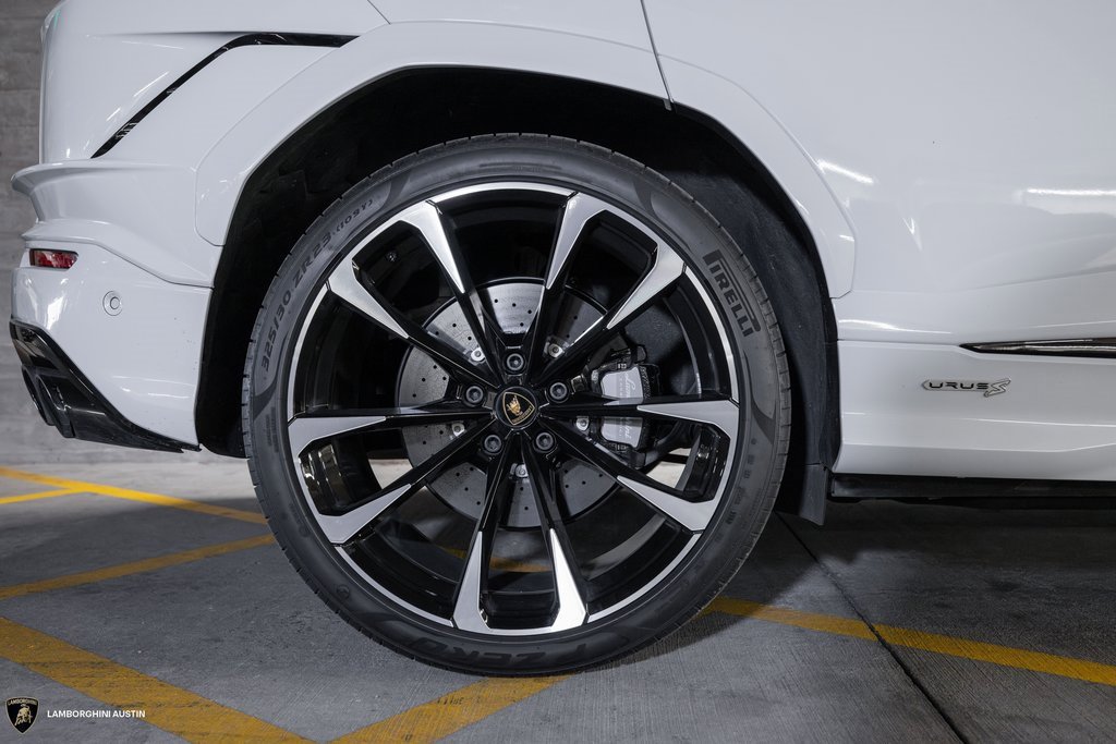 Used 2024 Lamborghini Urus S image 16