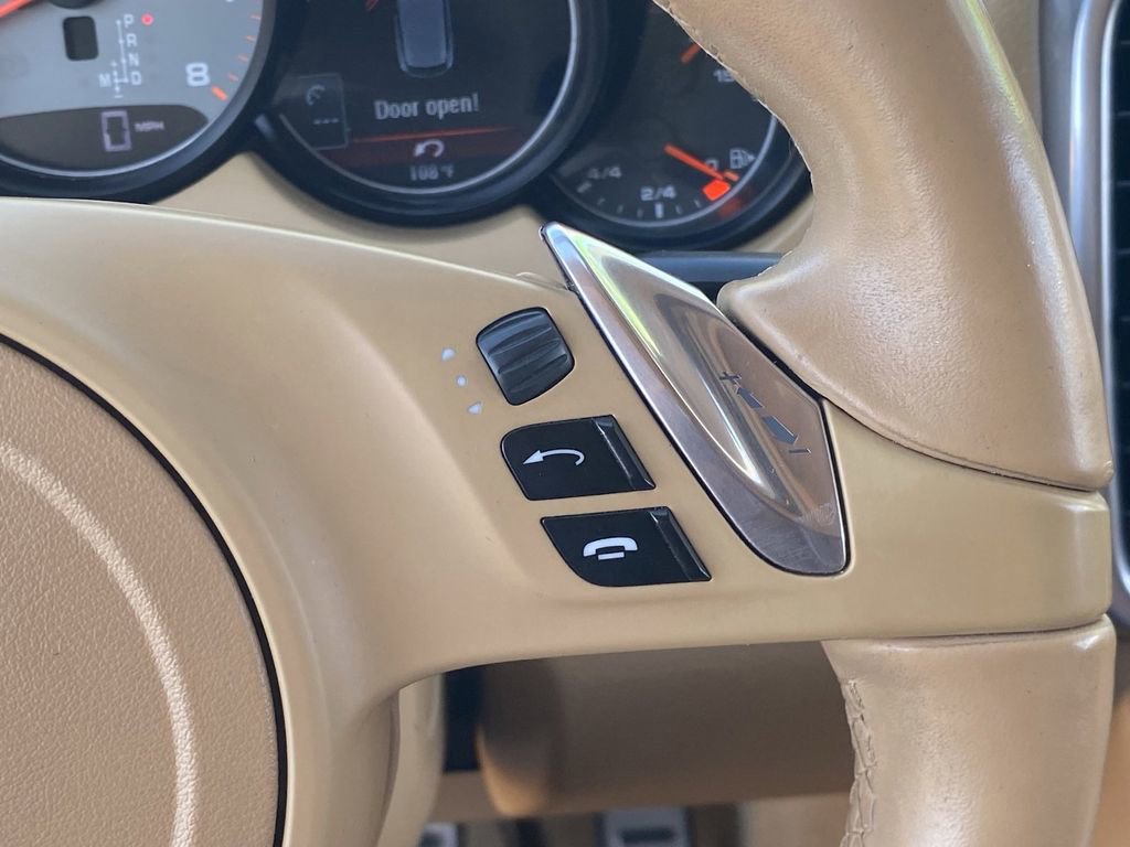 Used 2014 Porsche Cayenne S AWD/4WD image 26