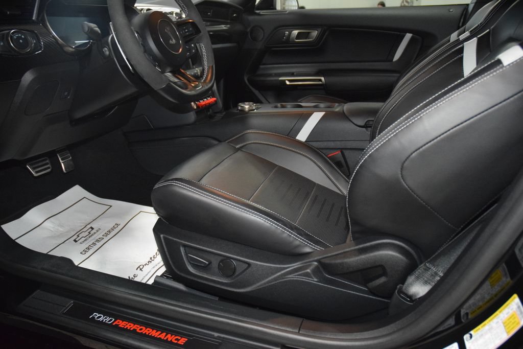 Used 2021 Ford Mustang Shelby GT500 w/ Technology Package RWD image 33