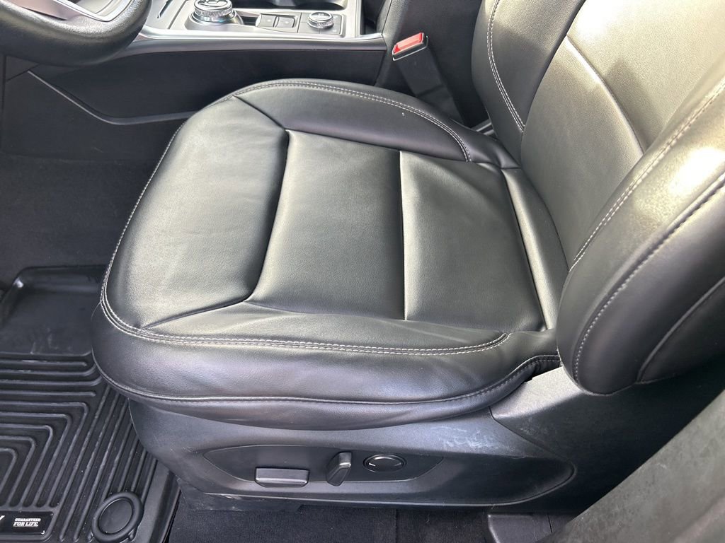 Used 2023 Ford Explorer XLT w/ Equipment Group 202A image 19