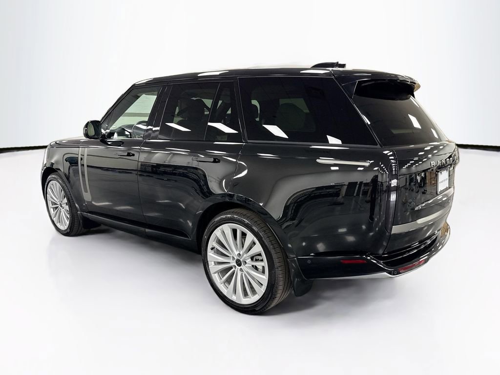 New 2026 Land Rover Range Rover SE image 7