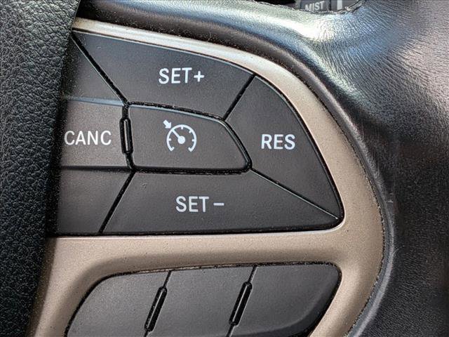 Used 2017 Jeep Cherokee Sport image 9