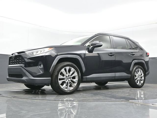 Used 2019 Toyota RAV4 XLE Premium w/ Cold Weather Package image 22