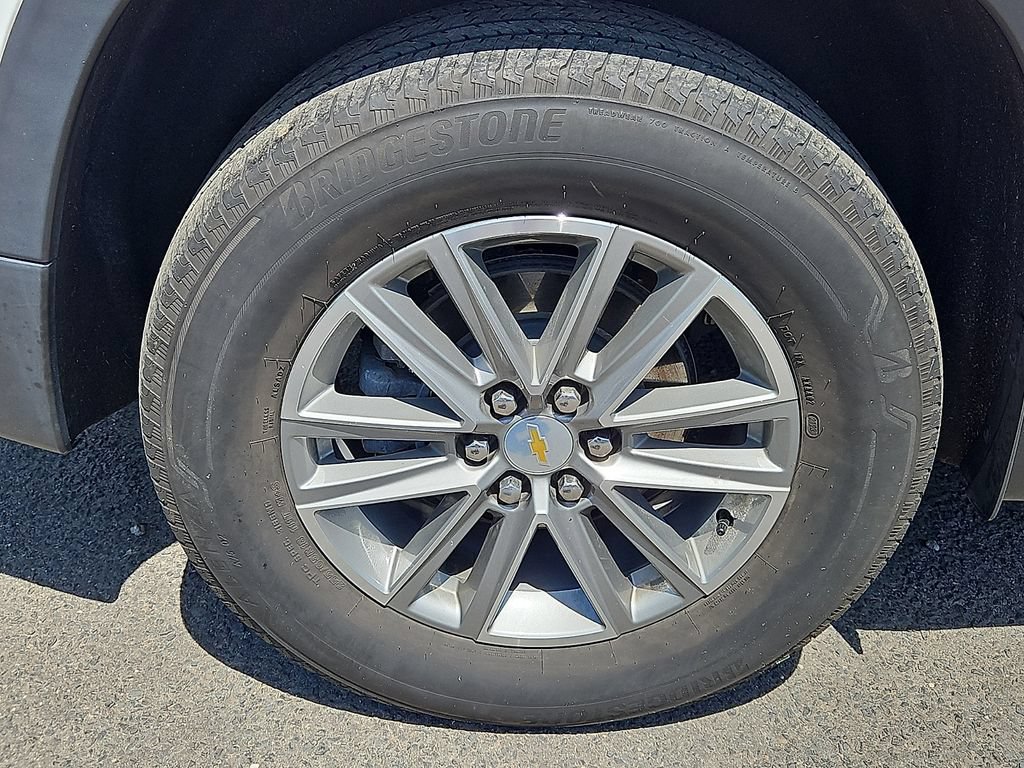 Certified 2023 Chevrolet Traverse LT FWD image 35