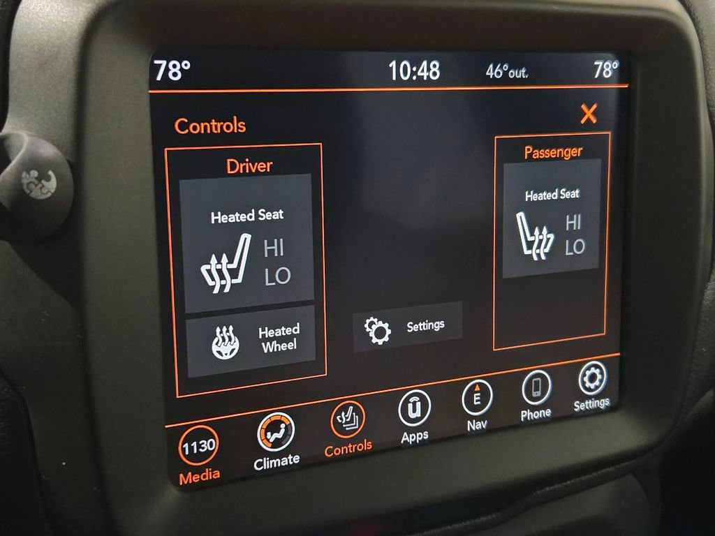 Certified 2021 Jeep Renegade Limited w/ Luxury Group II image 3