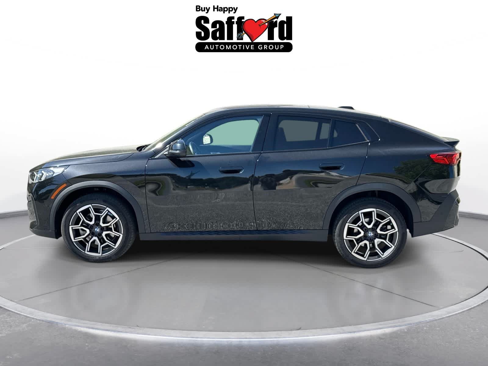 Used 2025 BMW X2 xDrive28i AWD/4WD image 9