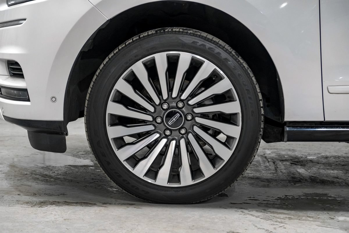 Used 2020 Lincoln Navigator L Reserve w/ Luxury Package RWD image 66