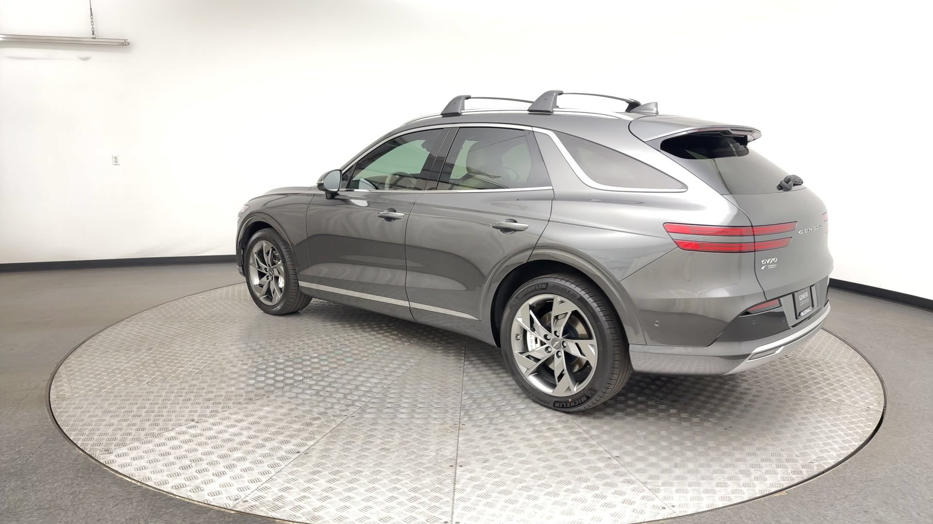 Certified 2025 Genesis Electrified GV70 w/ Prestige Package AWD/4WD image 4