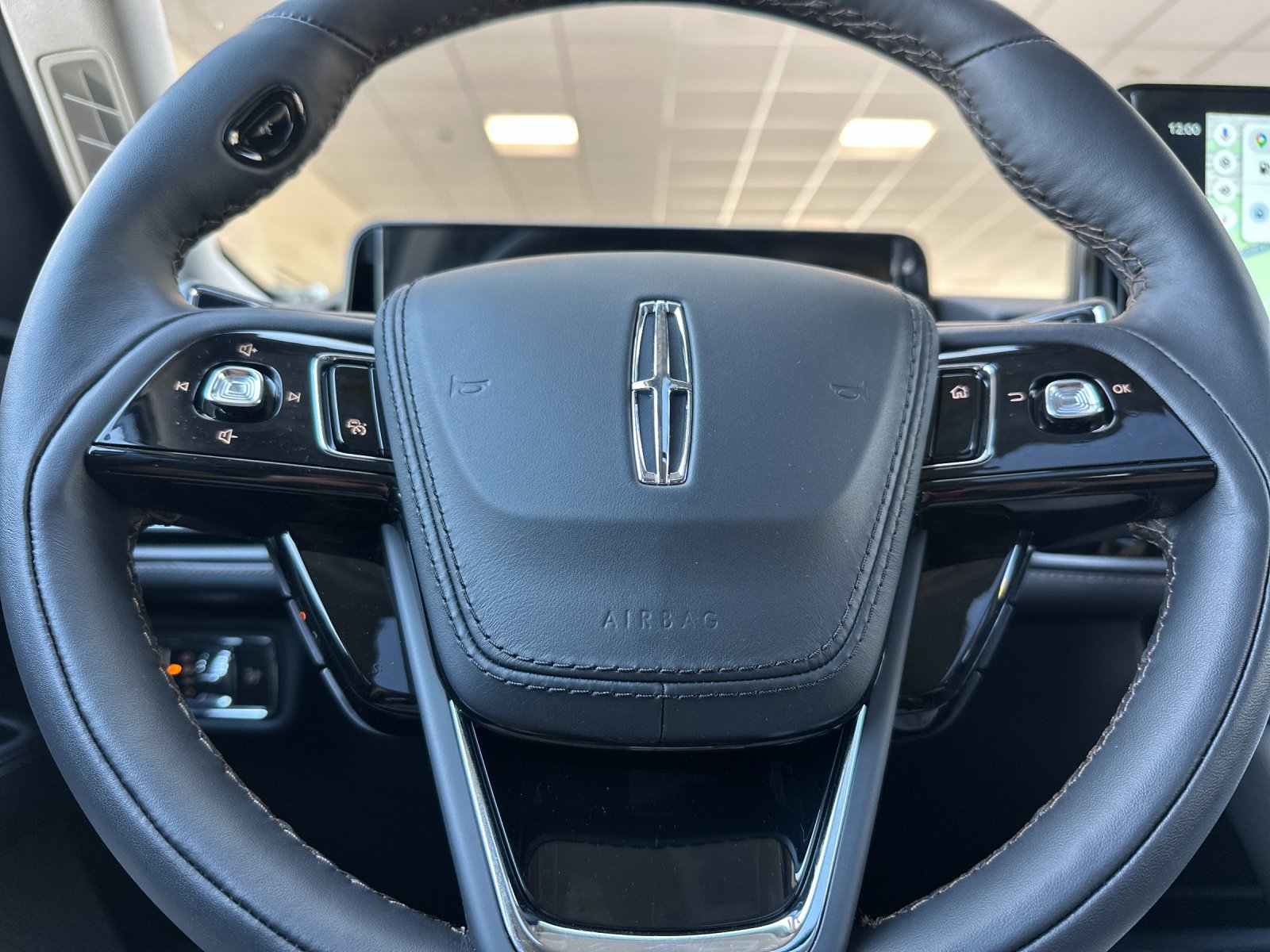 New 2026 Lincoln Aviator AWD image 24
