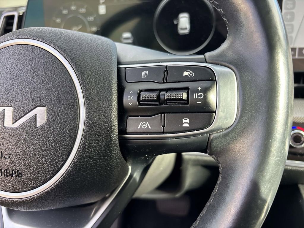 Used 2023 Kia Sportage SX image 18