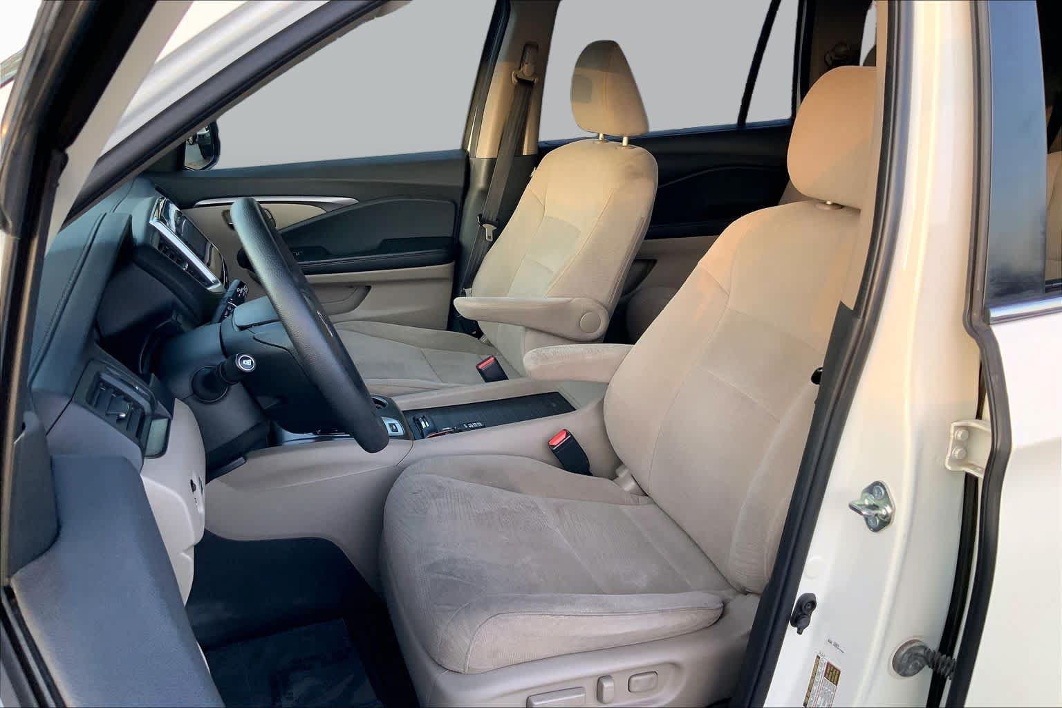 Used 2016 Honda Pilot EX image 8