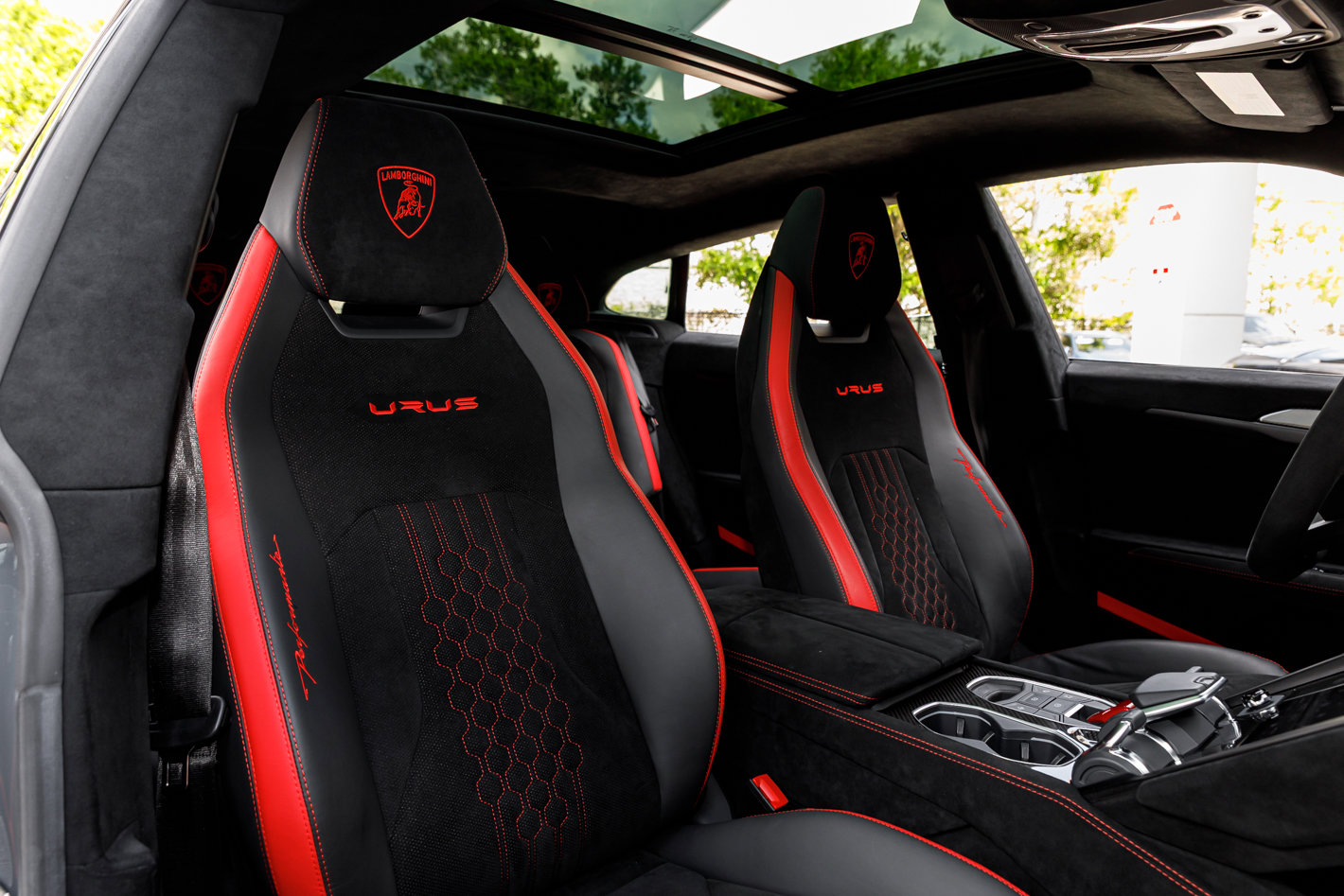 Used 2023 Lamborghini Urus Performante image 41