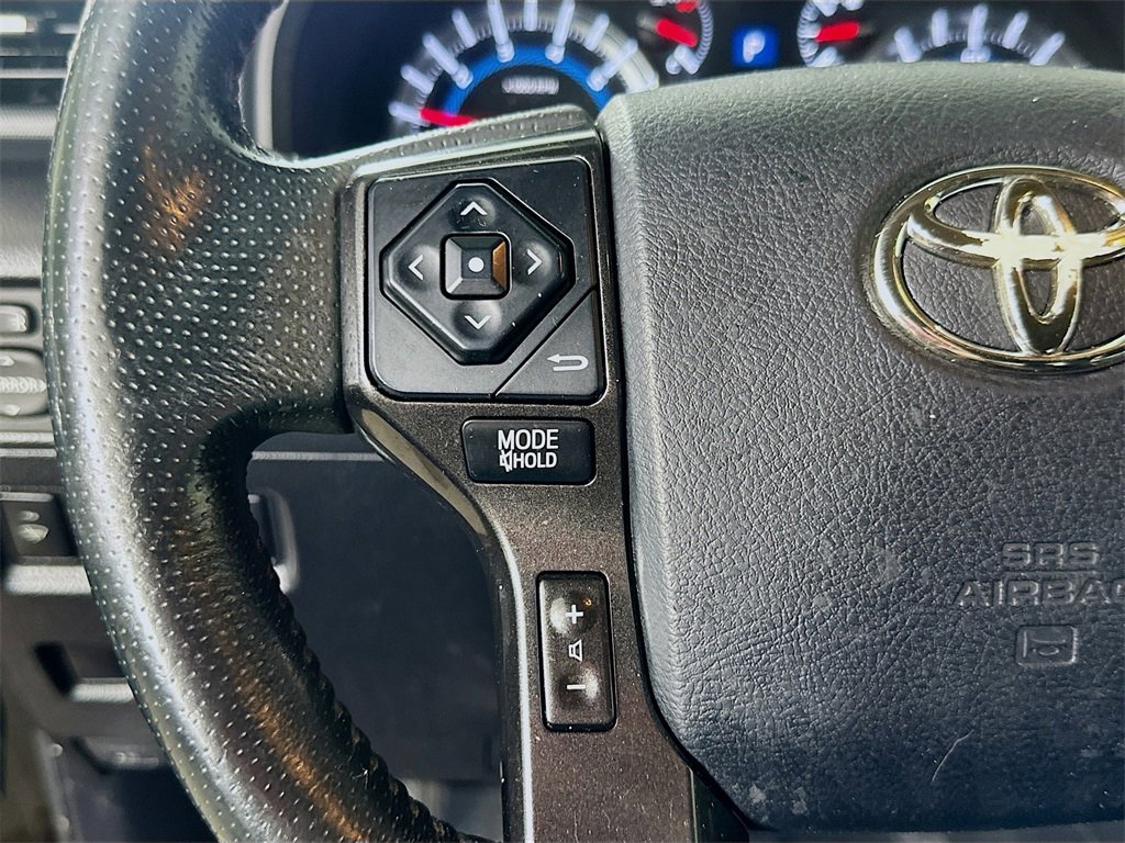 Used 2018 Toyota 4Runner TRD Off-Road image 22