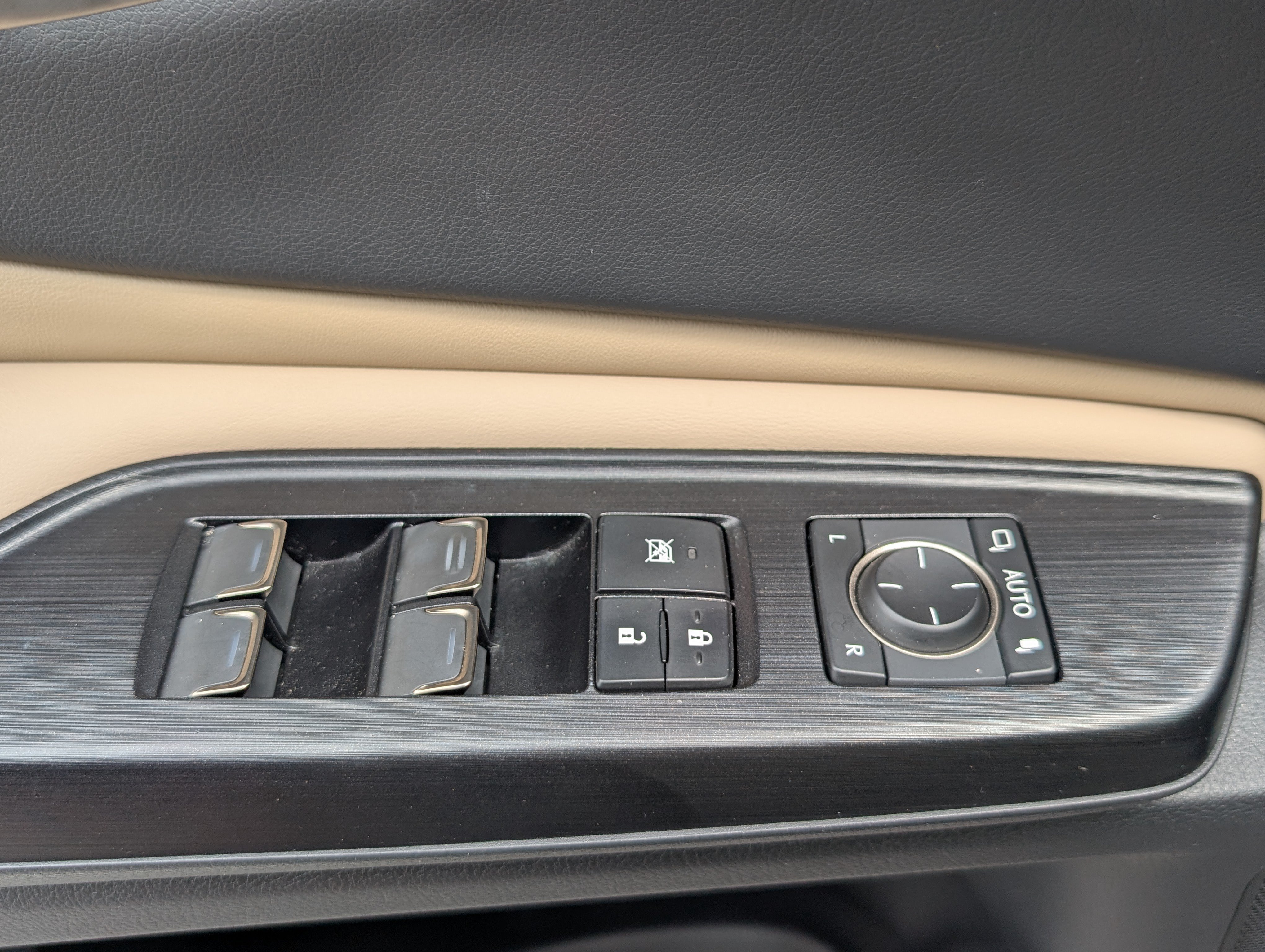 Used 2021 Lexus ES 300h w/ Premium Package FWD image 18