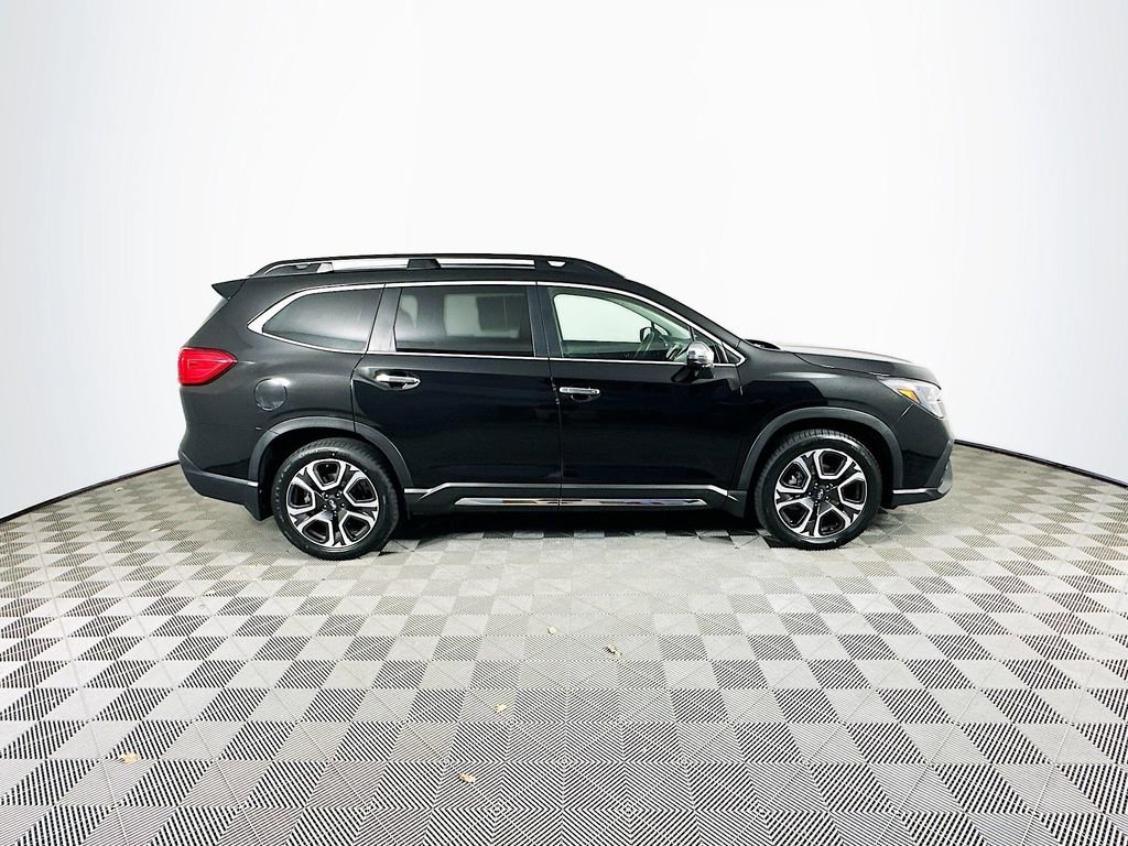 Used 2023 Subaru Ascent Touring AWD/4WD image 11