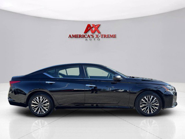 Used 2025 Nissan Altima 2.5 SV image 6