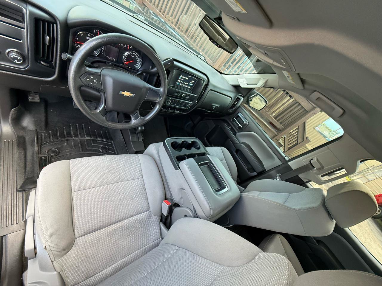 Used 2018 Chevrolet Silverado 1500 Custom w/ Custom Value Package AWD/4WD image 16
