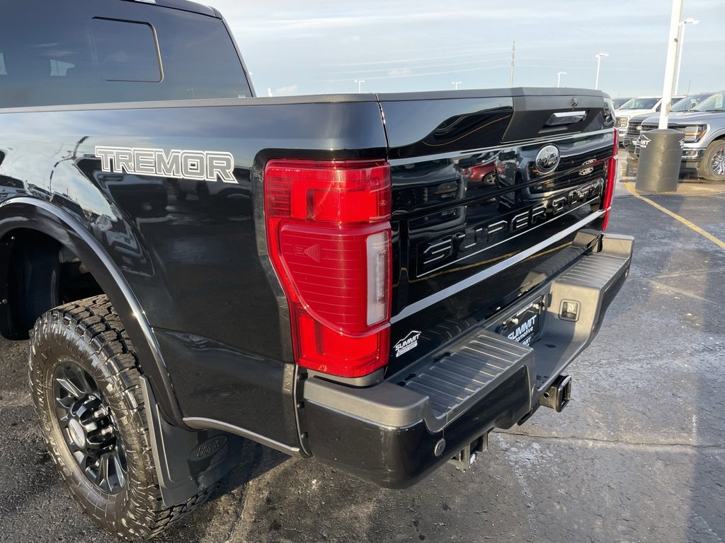 Used 2022 Ford F250 Lariat w/ Tremor Off-Road Package image 31