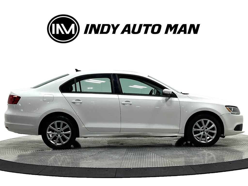 Used 2012 Volkswagen Jetta SE FWD image 3