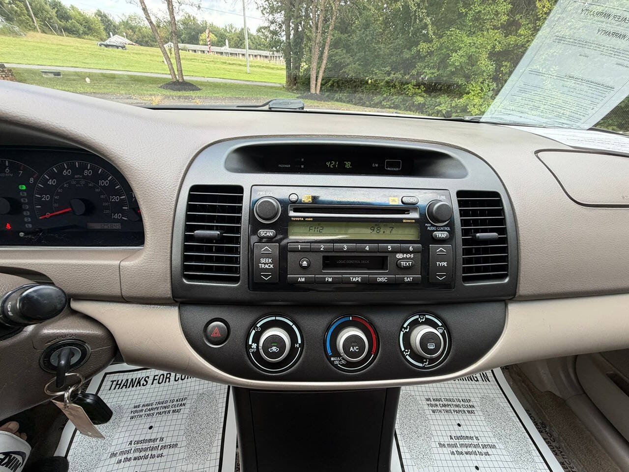 Used 2006 Toyota Camry LE FWD image 18