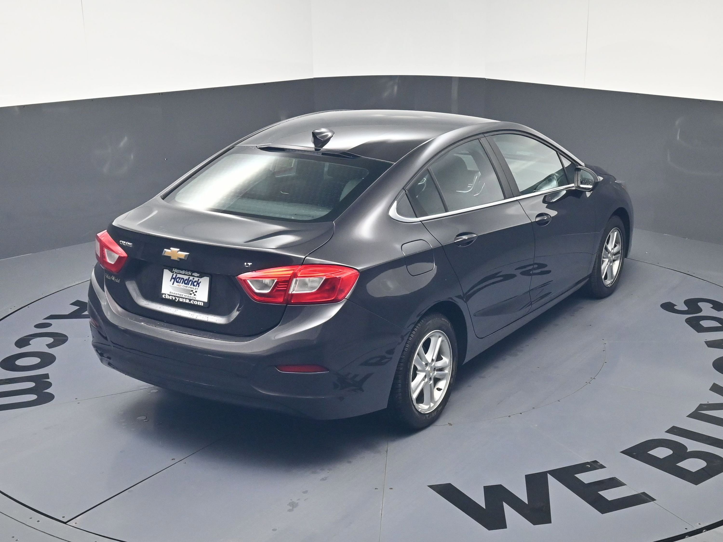 Used 2017 Chevrolet Cruze LT w/ Convenience Package image 17