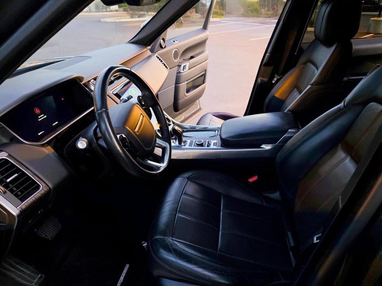 Used 2019 Land Rover Range Rover Sport HSE AWD/4WD image 5