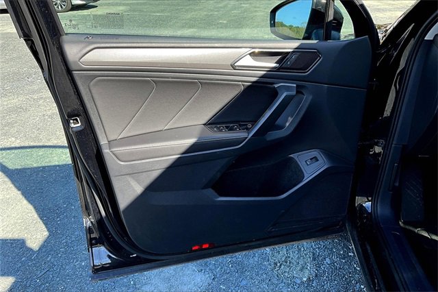 Used 2024 Volkswagen Tiguan Wolfsburg Edition image 9