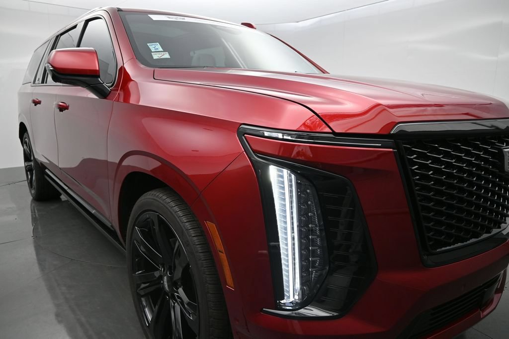 Used 2025 Cadillac Escalade ESV Sport Platinum w/ LPO, Floor Liner Package AWD/4WD image 49