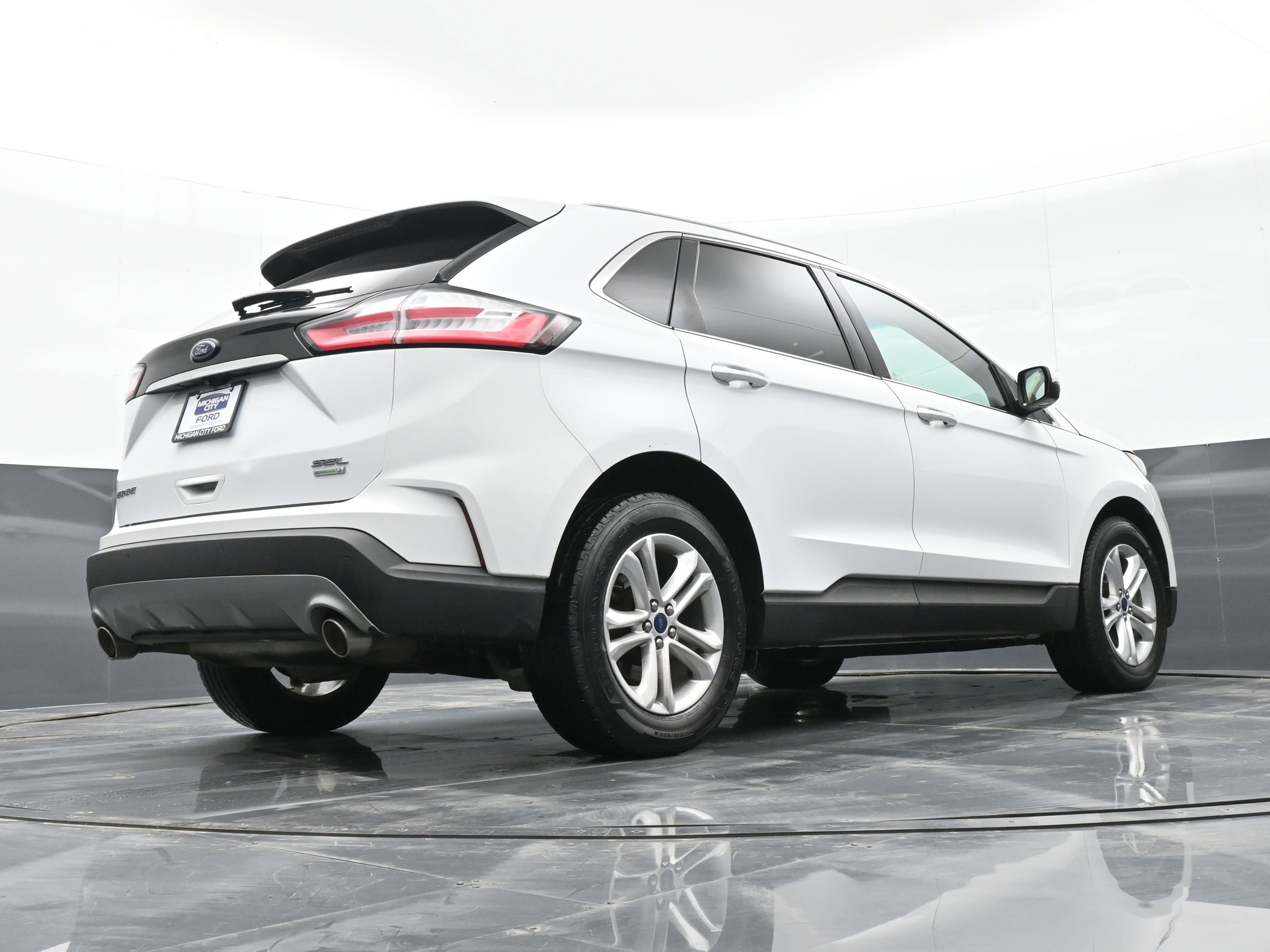Used 2020 Ford Edge SEL image 43