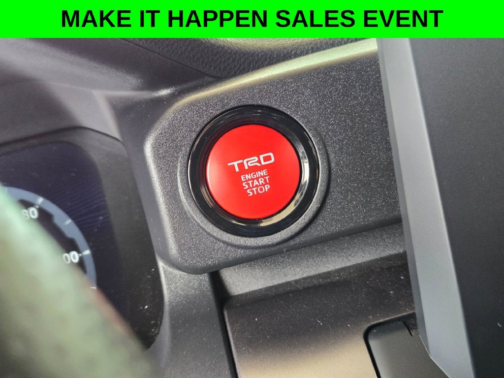 Used 2025 Toyota 4Runner TRD Sport AWD/4WD image 19