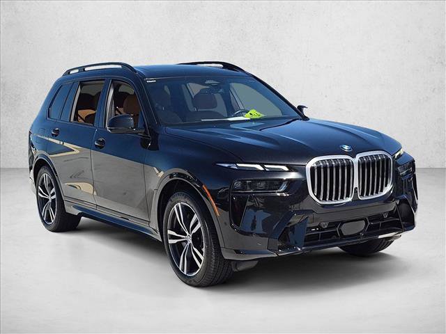 Certified 2025 BMW X7 xDrive40i w/ M Sport Package AWD/4WD image 3