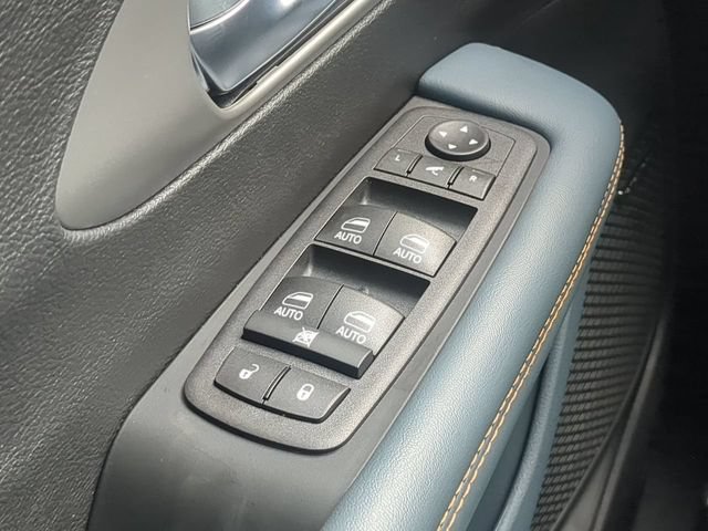 New 2027 Chrysler Pacifica Pinnacle w/ Theater Group AWD/4WD image 31