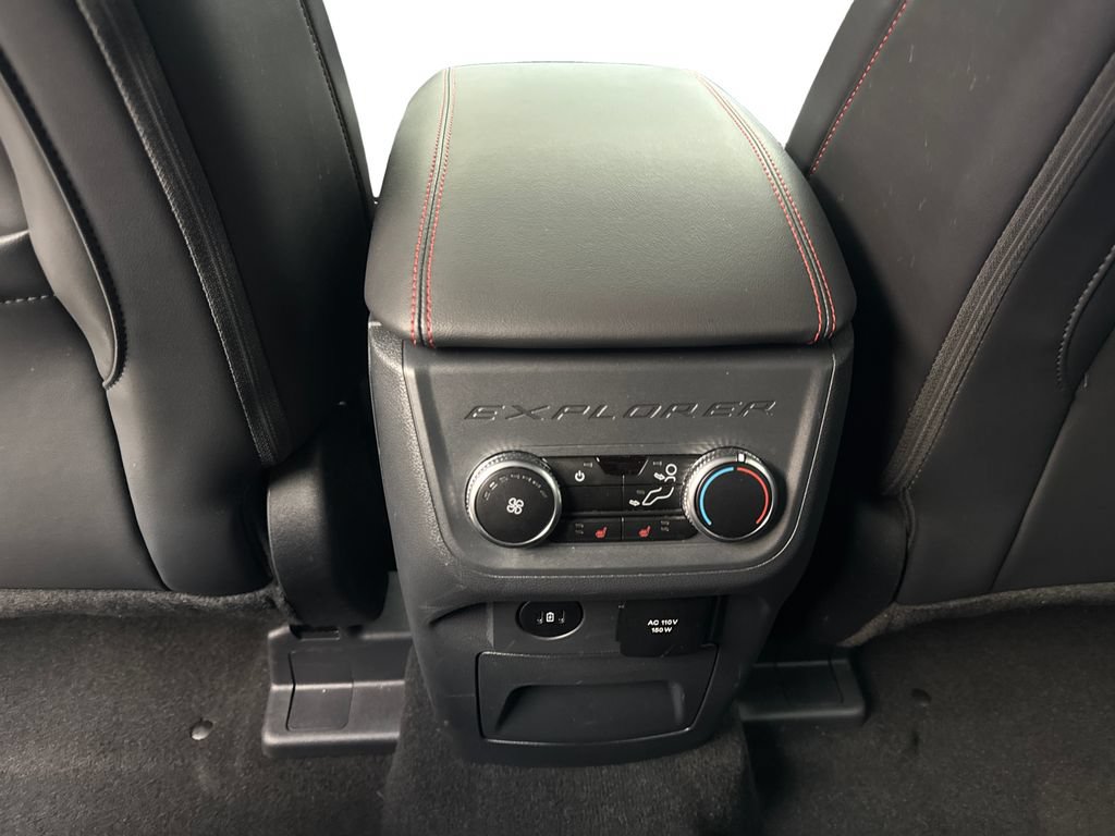 Used 2025 Ford Explorer ST-Line w/ Premium Package RWD image 71